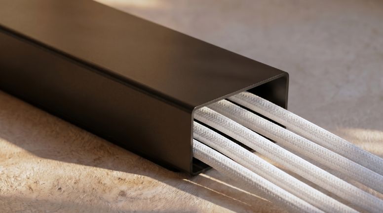 Goulotte magnétique AUM WORLD pour cable management 