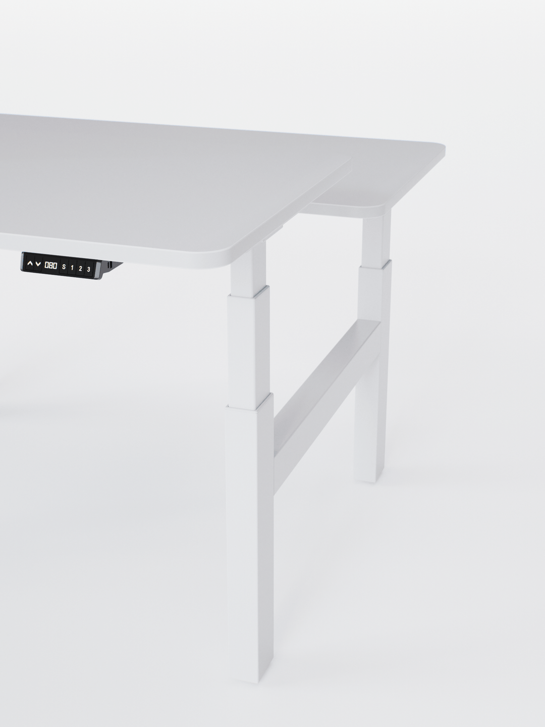 AUMWORLD_DUOGO_AUVA_WHITE_WHITE_CLOSE