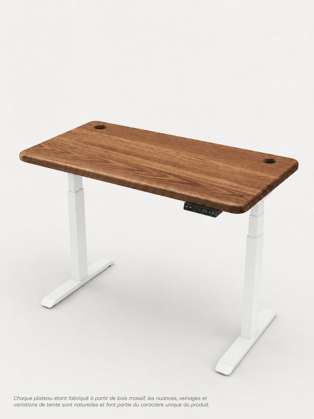 Vue de trois quarts du bureau Assis Debout AUM WORLD ADVANCED GO avec piètement blanc et plateau PREMIUM OAK en chêne massif Made in France.