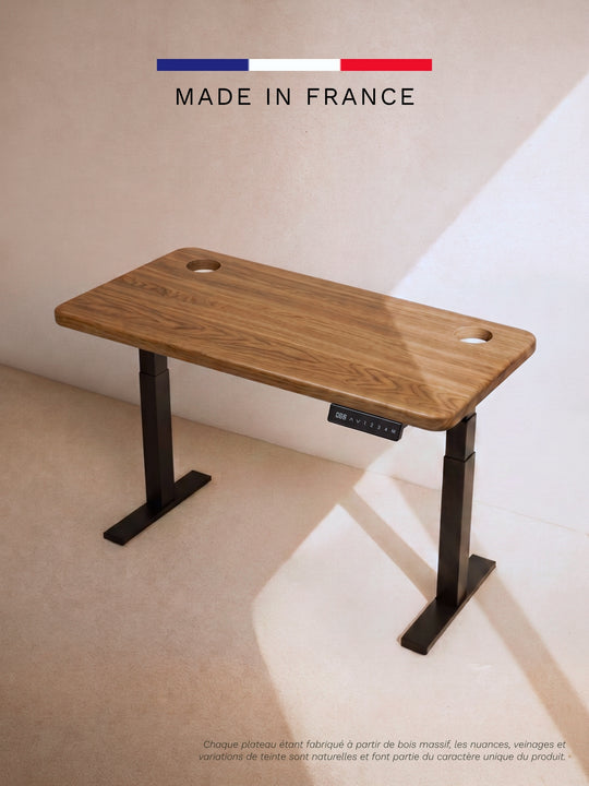 Bureau Assis Debout électrique AUM WORLD ADVANCED avec réglage en hauteur de 62,5 à 127,5 cm et plateau PREMIUM OAK.