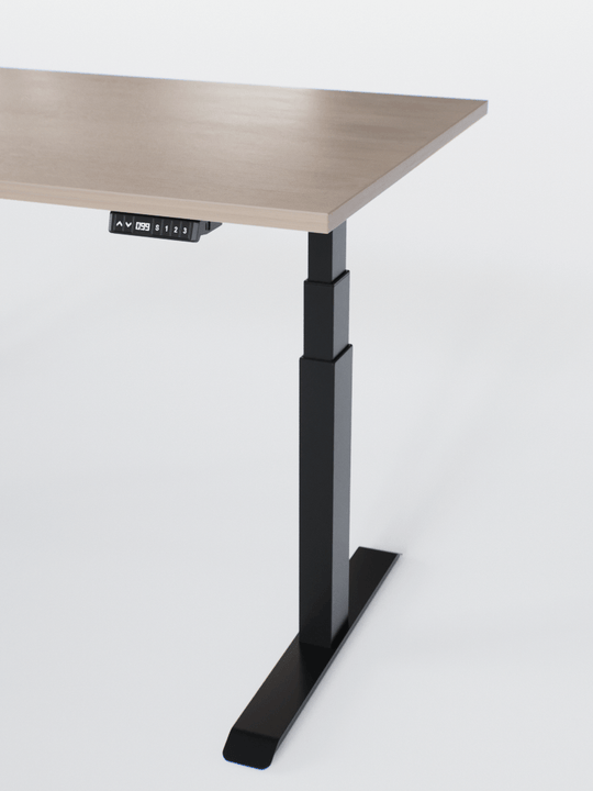AUM WORLD_Bureau Assis Debout Électrique - ADVANCED LITE GO_Ports USB A_USB C_Noir_Plateau Bois Clair_Vue Détaillée_Copyrights AUM WORLD_2024