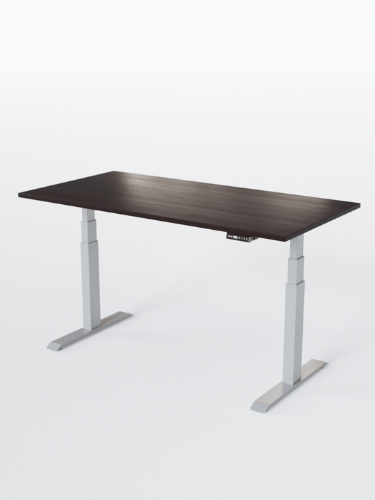 AUM WORLD_Bureau Assis Debout Électrique - ADVANCED LITE GO_Ports USB A_USB C_Gris_Plateau Bois Foncé_Vue Globale_Copyrights AUM WORLD_2024
