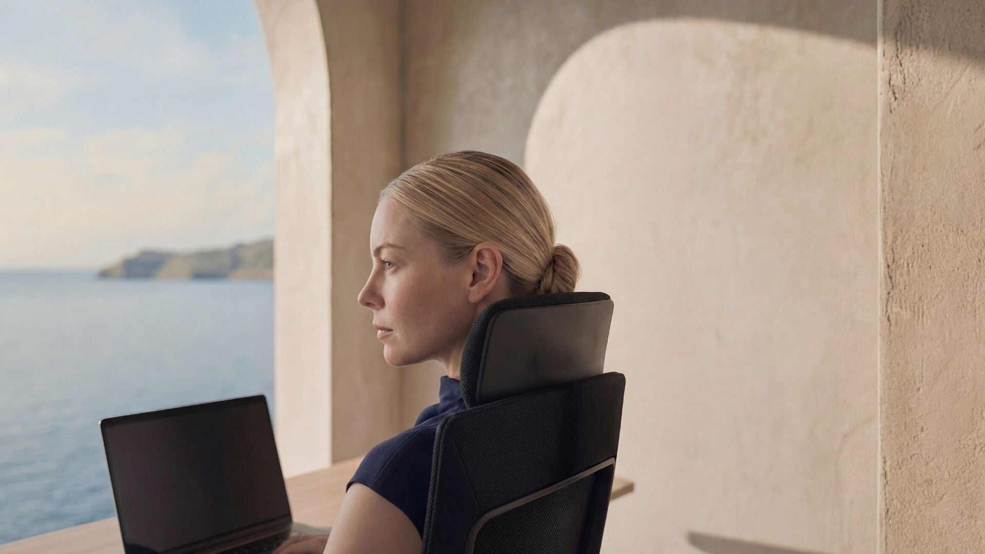 AW_Chaise de Bureau Ergonomique | Modulo 1_Appui-Tete_Vue en situation