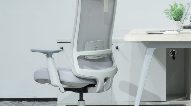 AW_CHAISE ERGONOMIQUE LUNO_Un soutien structurel, un confort tout en légèreté.